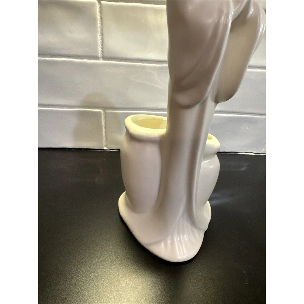 Vintage‎ HAEGER Pottery Madonna Blessed Mother Figurine Flower Vase Planter USA